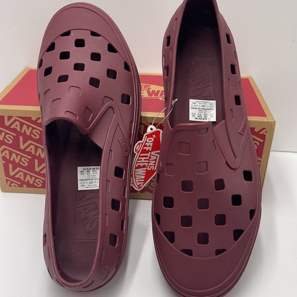 Vans Men’s Slip-On Trk
Tawny Port
VN0A5HF8TWP
Sneakers - Picture 12 of 16